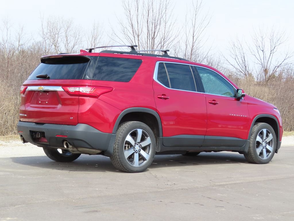 Used 2019 Chevrolet Traverse LT w/ LT Premium Package image 3