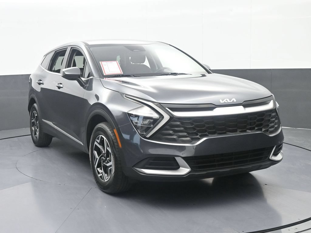 Used 2023 Kia Sportage LX AWD/4WD image 9