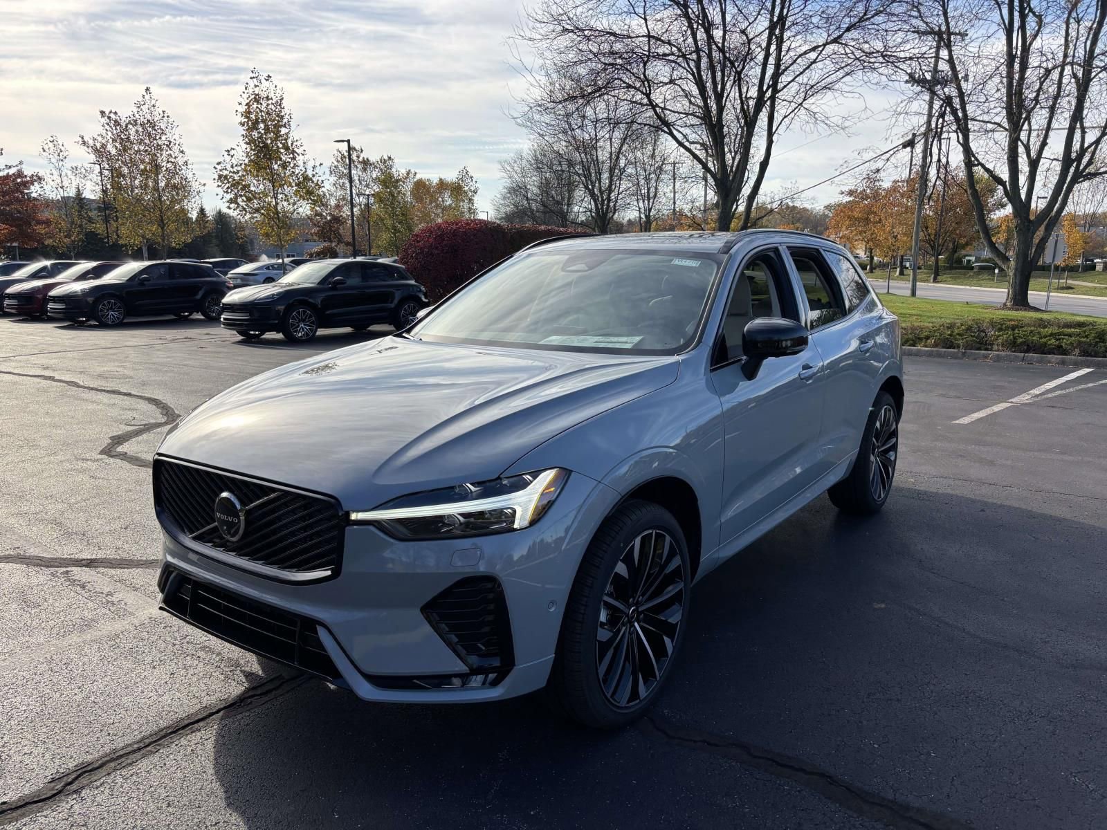 New 2026 Volvo XC60 B5 Ultra w/ Protection Package Premier image 3