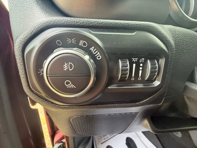 Used 2021 Jeep Gladiator Sport image 17