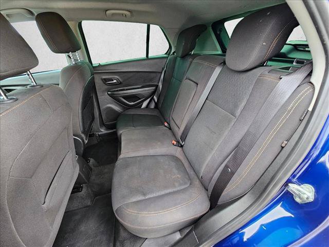 Used 2017 Chevrolet Trax LS FWD image 18