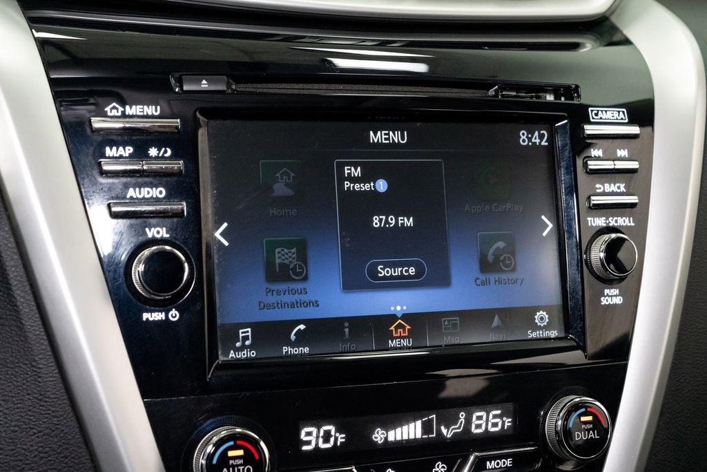 Used 2017 Nissan Murano S w/ Navigation Package image 14