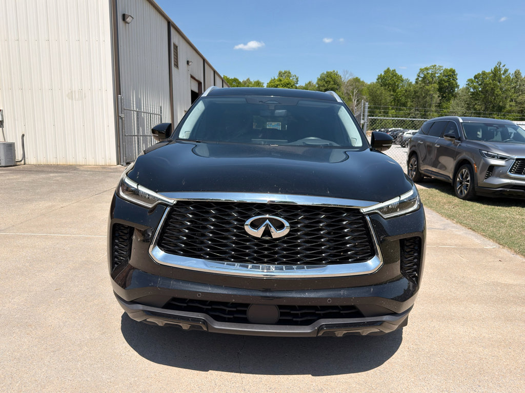 Used 2023 INFINITI QX60 Luxe w/ Vision Package image 8