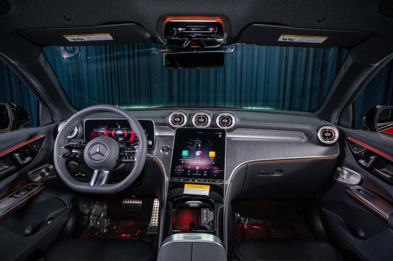 New 2025 Mercedes-Benz GLC 300 image 15
