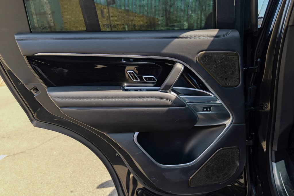 Used 2023 Land Rover Range Rover Autobiography AWD/4WD image 23