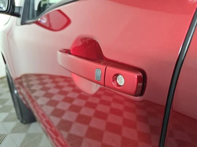 Used 2024 Nissan Frontier SL w/ Technology Package image 16