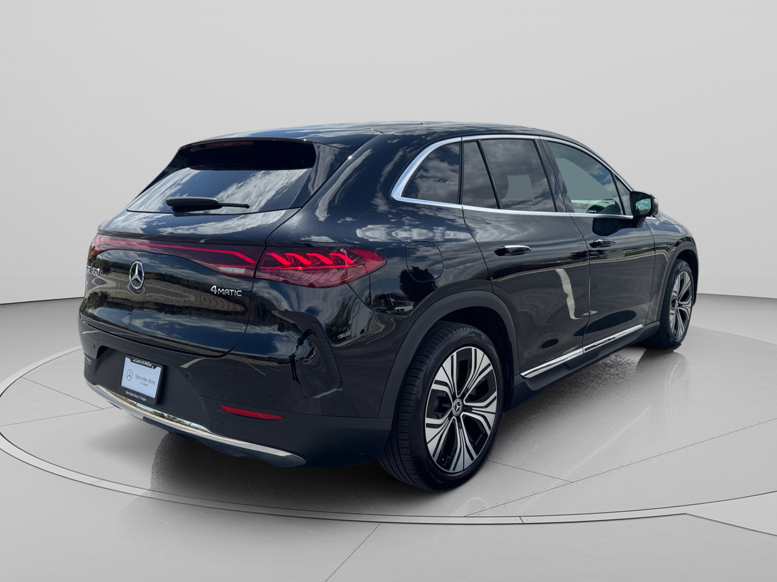 Used 2023 Mercedes-Benz EQE 350+ 4MATIC SUV image 5