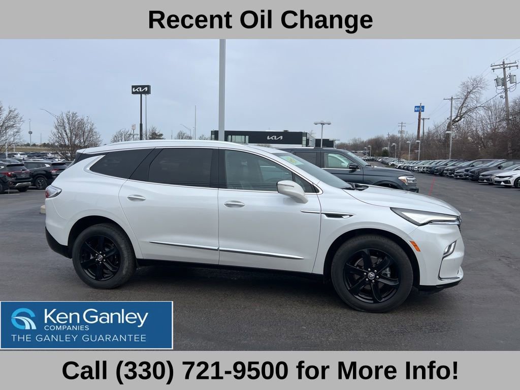 Used 2024 Buick Enclave Essence w/ Sport Touring Edition image 7