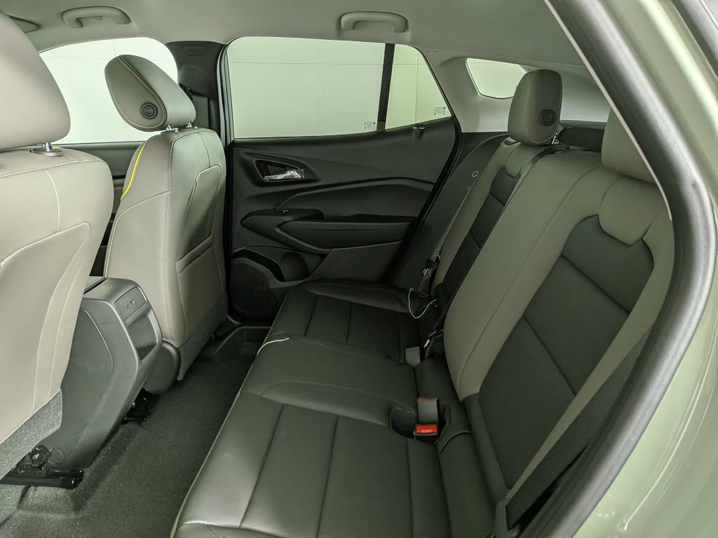 New 2026 Chevrolet Trax ACTIV w/ Driver Confidence Package FWD image 28