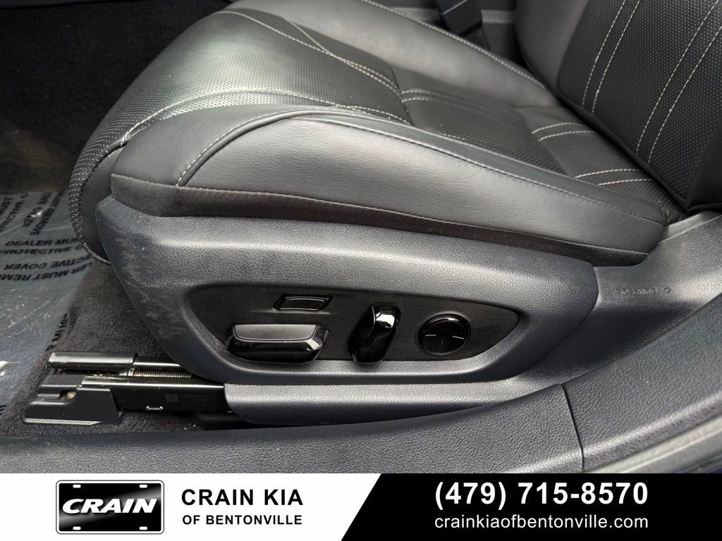 Used 2023 Lexus ES 300h w/ Accessory Package (Z2) FWD image 11