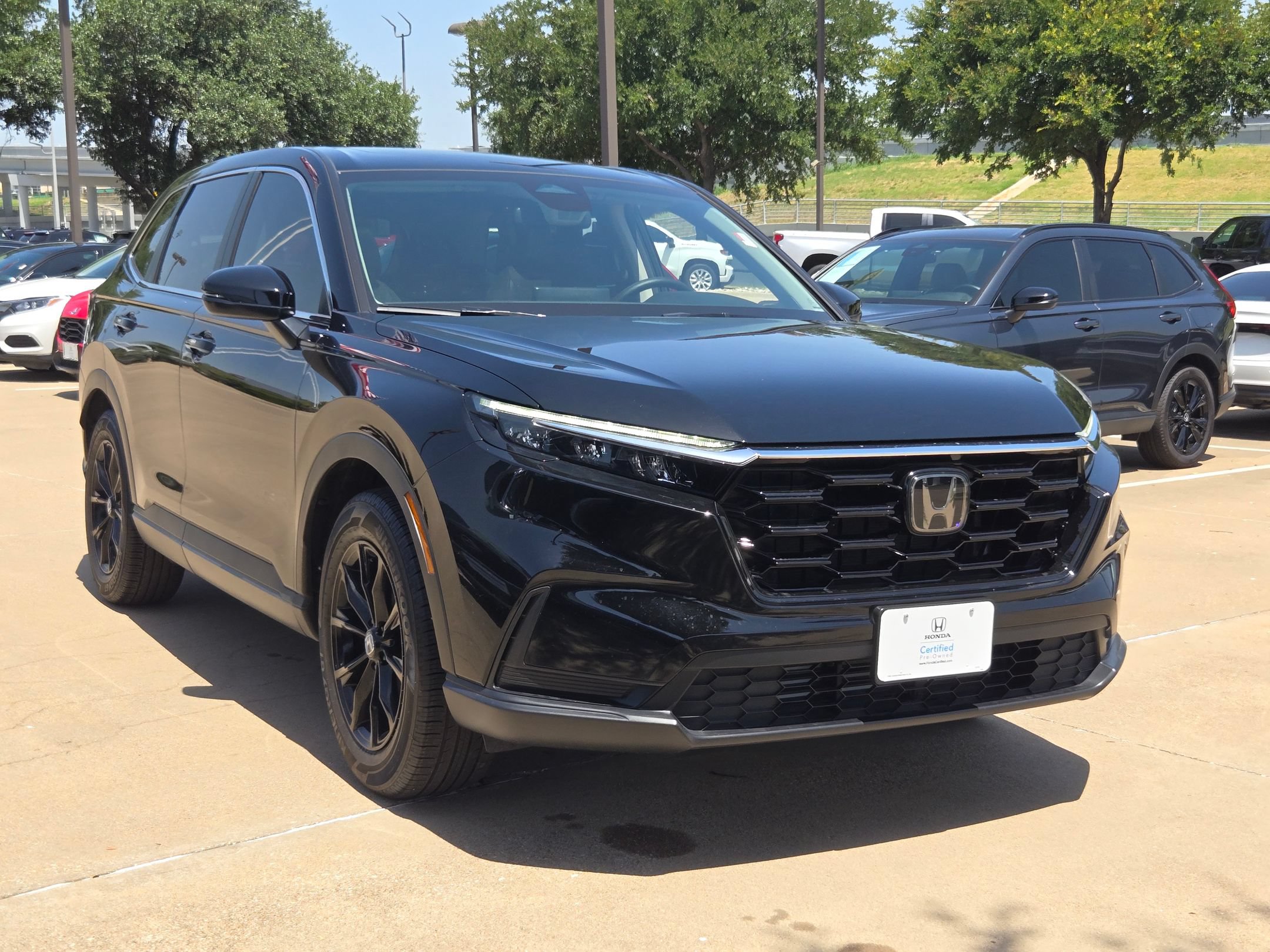 Certified 2025 Honda CR-V EX image 3