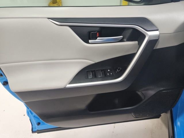Certified 2021 Toyota RAV4 XLE Premium image 24