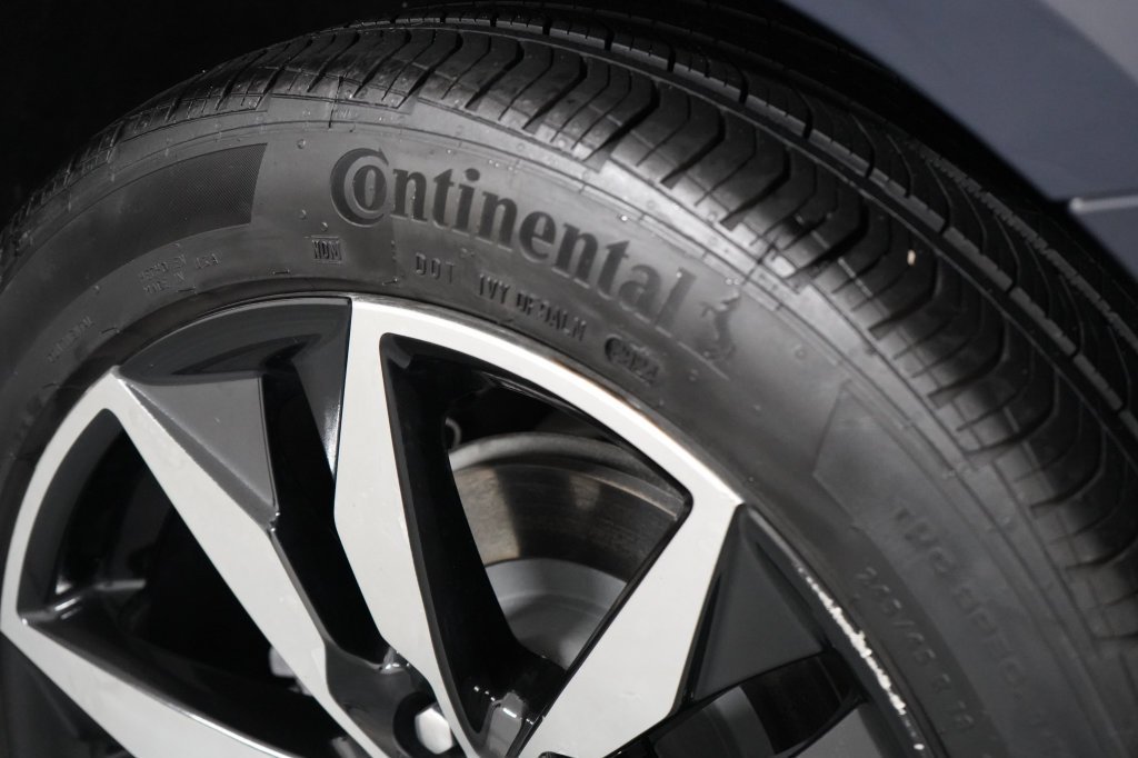 Used 2025 Chevrolet Malibu RS FWD image 34