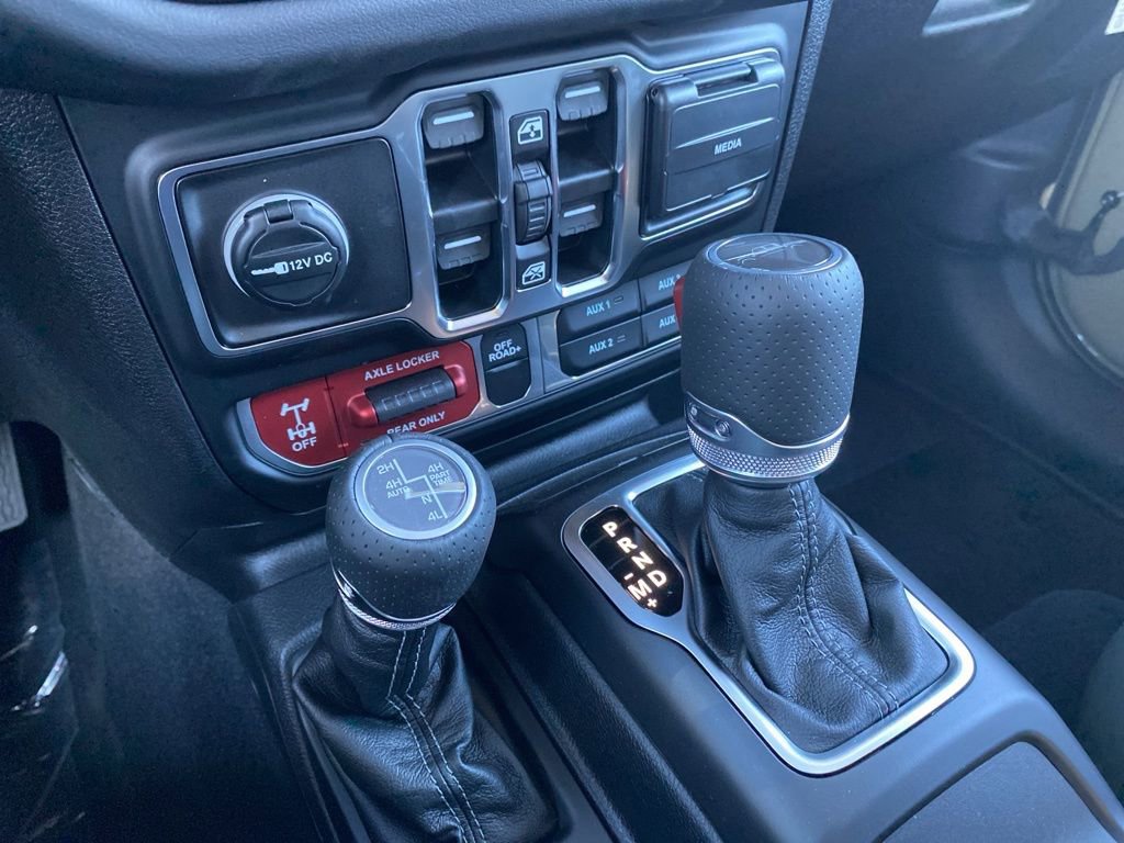 New 2025 Jeep Gladiator Mojave image 33