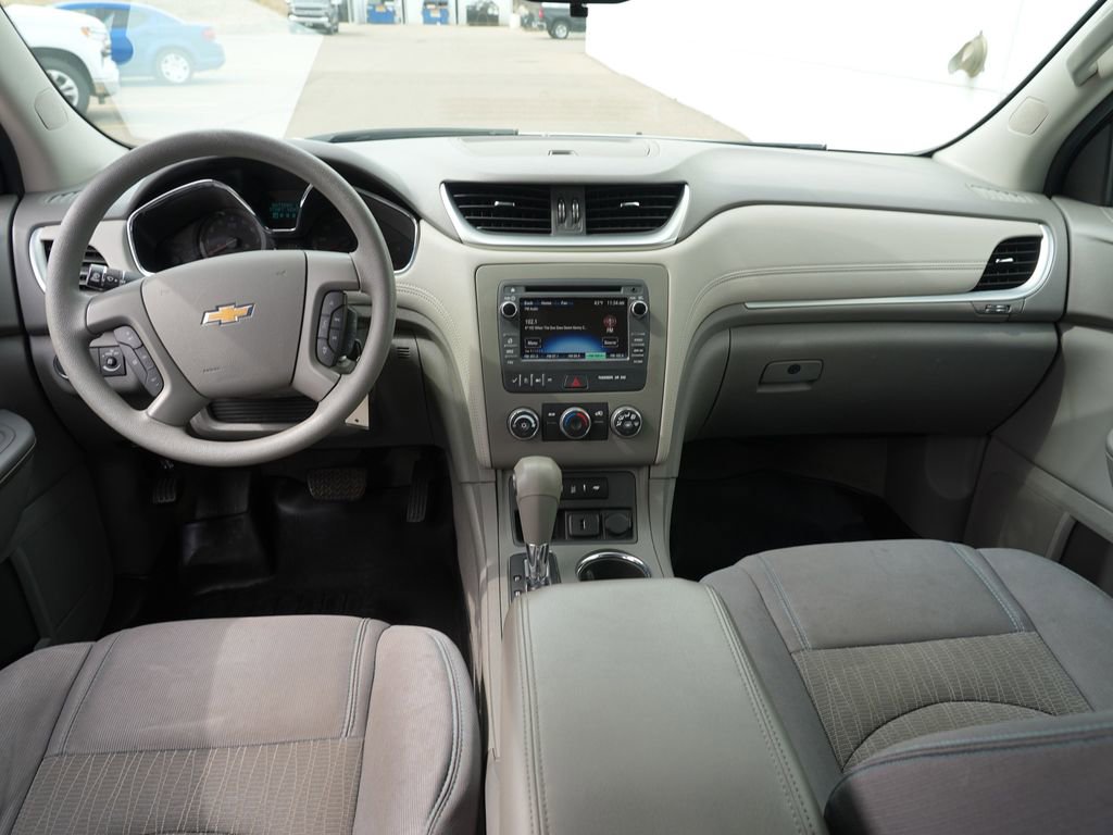 Used 2015 Chevrolet Traverse LS image 25