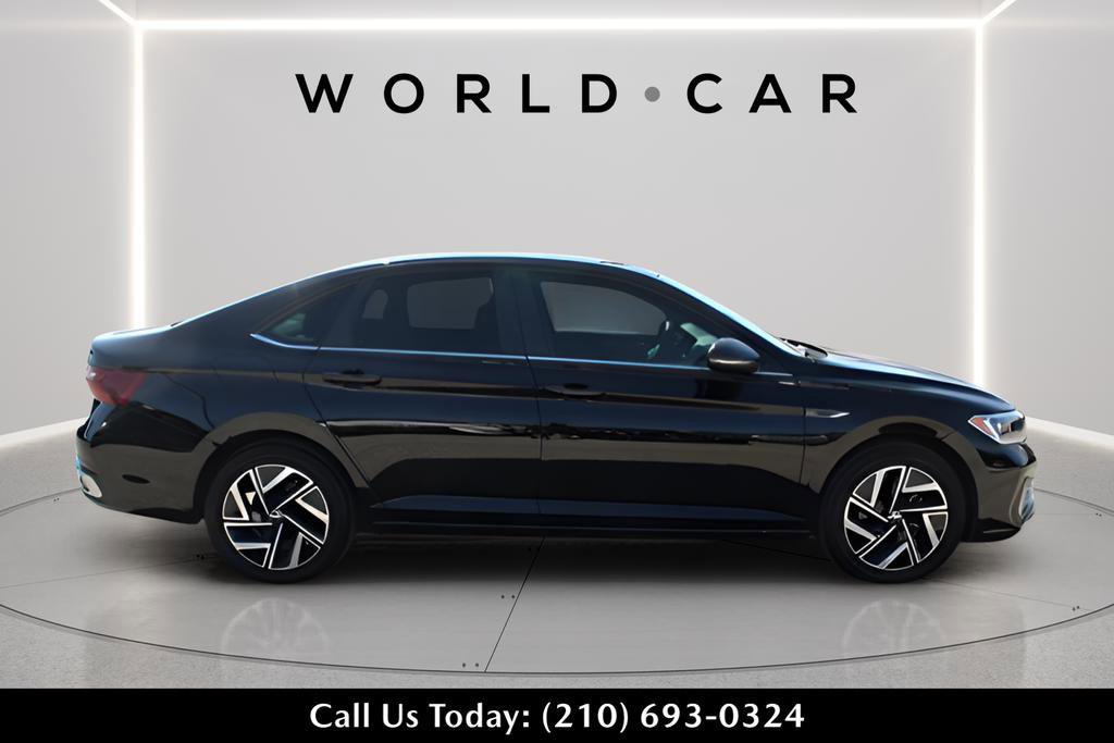 Used 2023 Volkswagen Jetta SEL FWD image 8