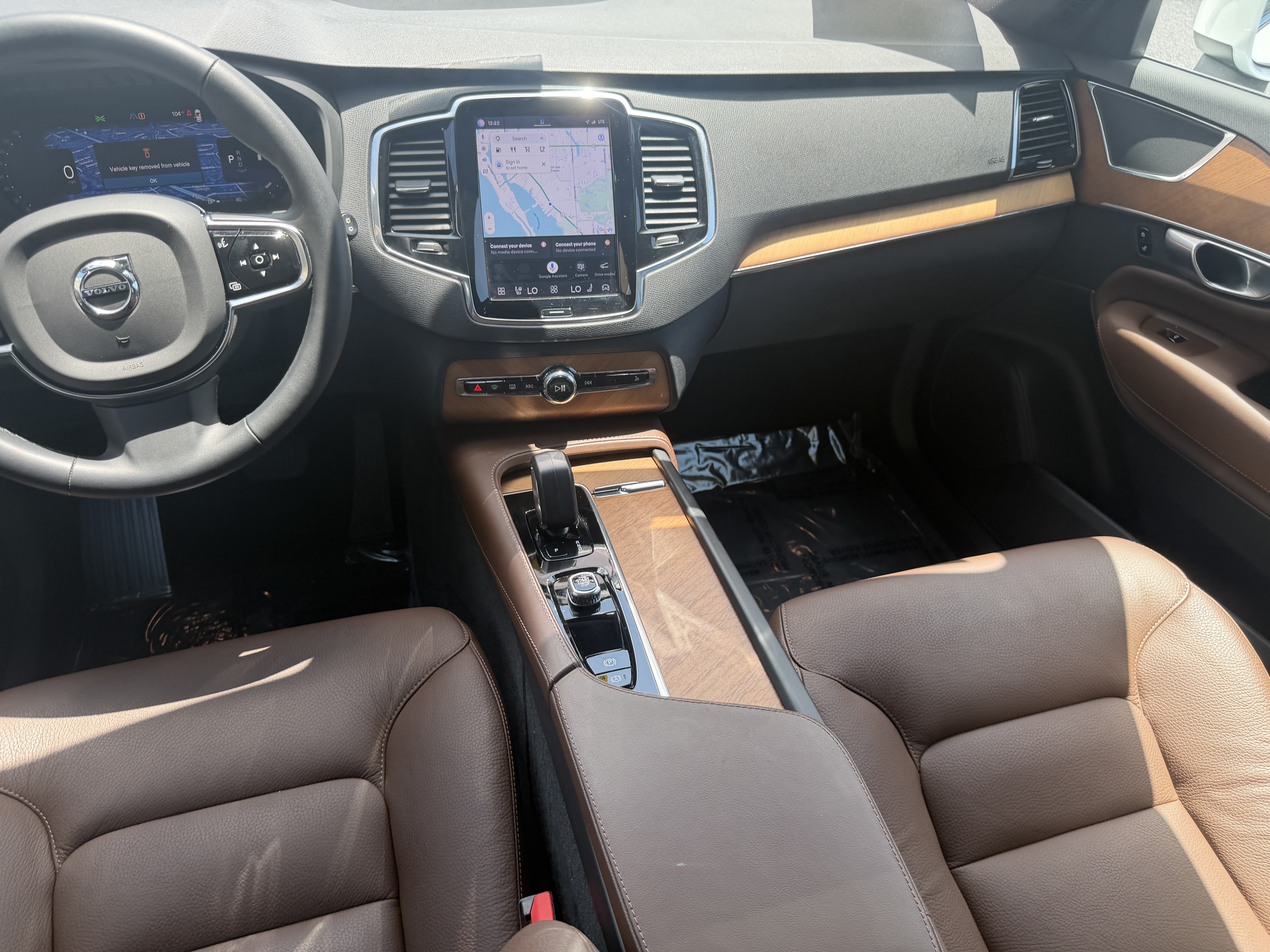 Certified 2023 Volvo XC90 B5 Plus w/ Protection Package Premier AWD/4WD image 14