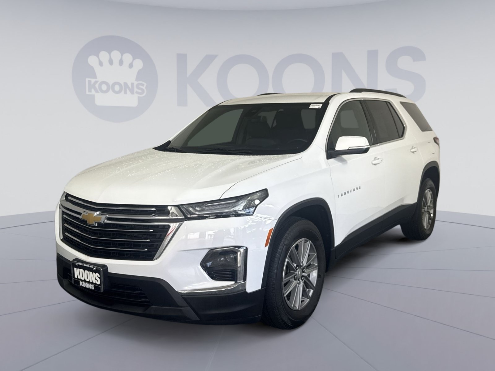 Used 2023 Chevrolet Traverse LT