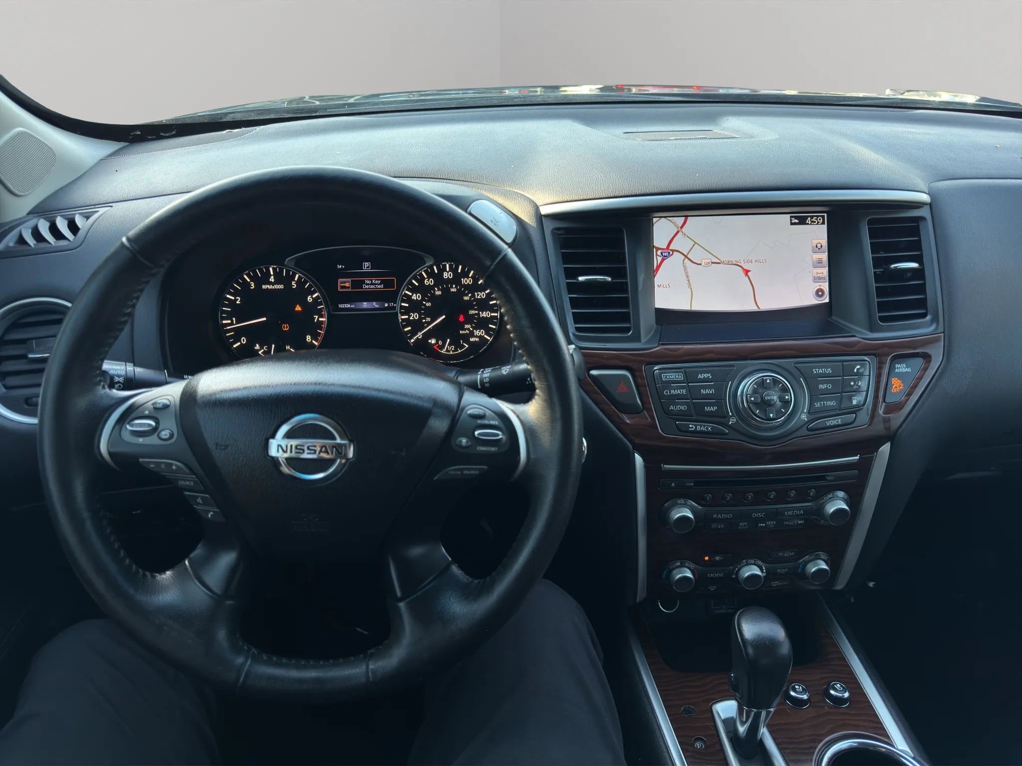 Used 2019 Nissan Pathfinder Platinum image 14
