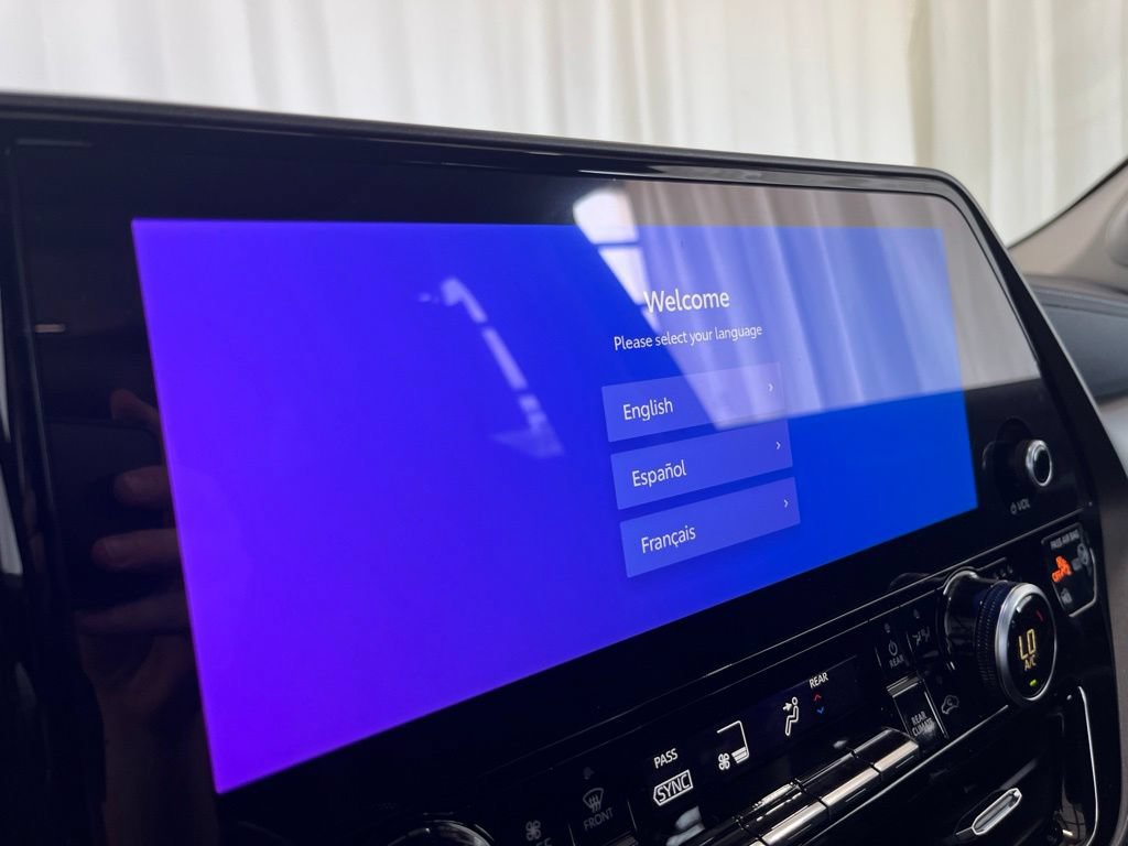 New 2026 Toyota Highlander Limited AWD/4WD image 12