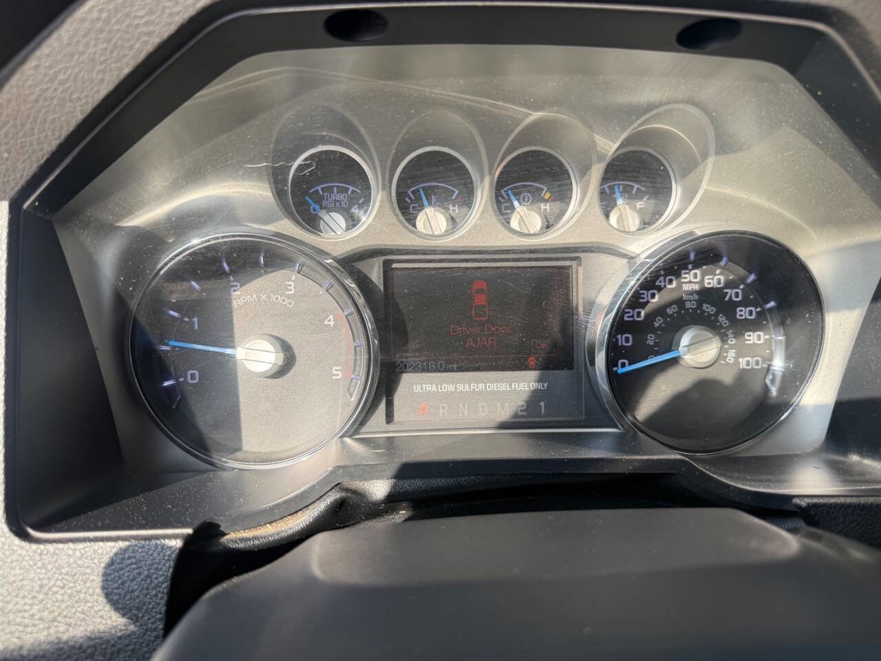 Used 2015 Ford F250 Lariat w/ Lariat Ultimate Package image 12