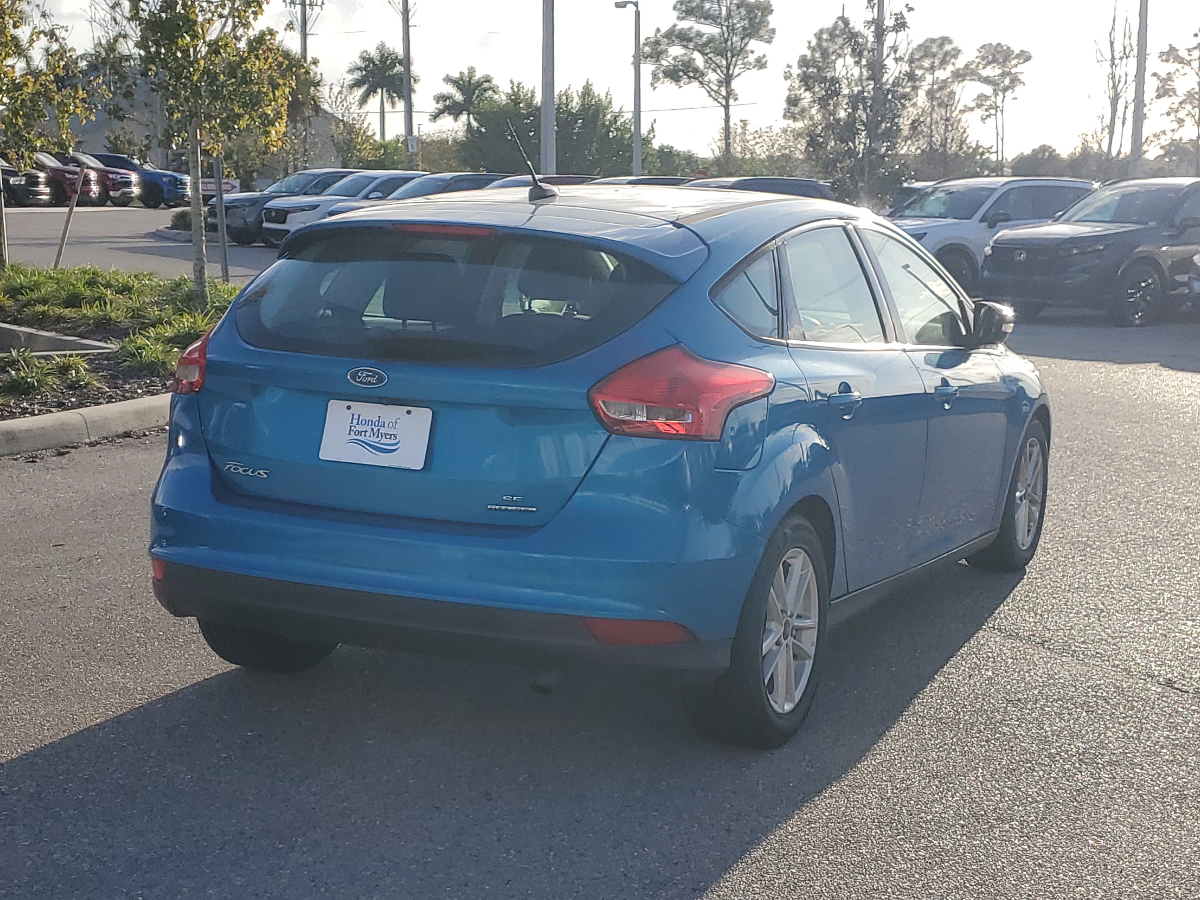 Used 2015 Ford Focus SE image 4