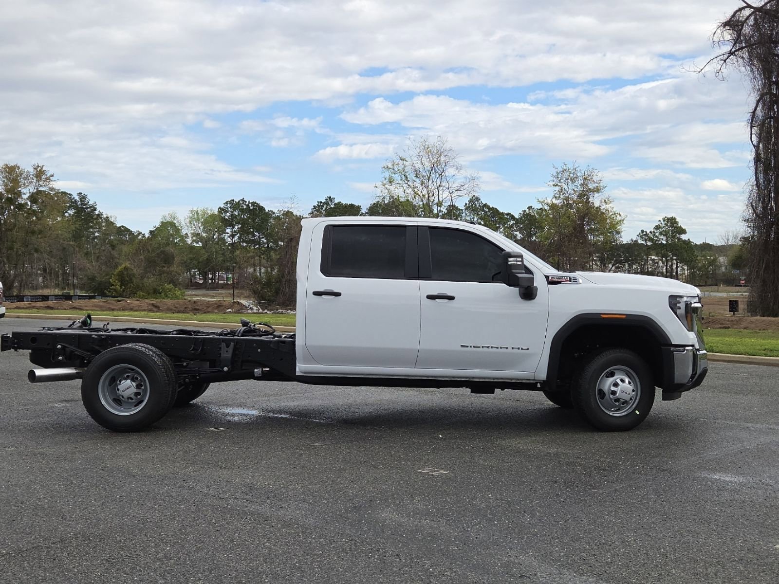 New 2026 GMC Sierra 3500 Pro w/ Convenience Package image 18