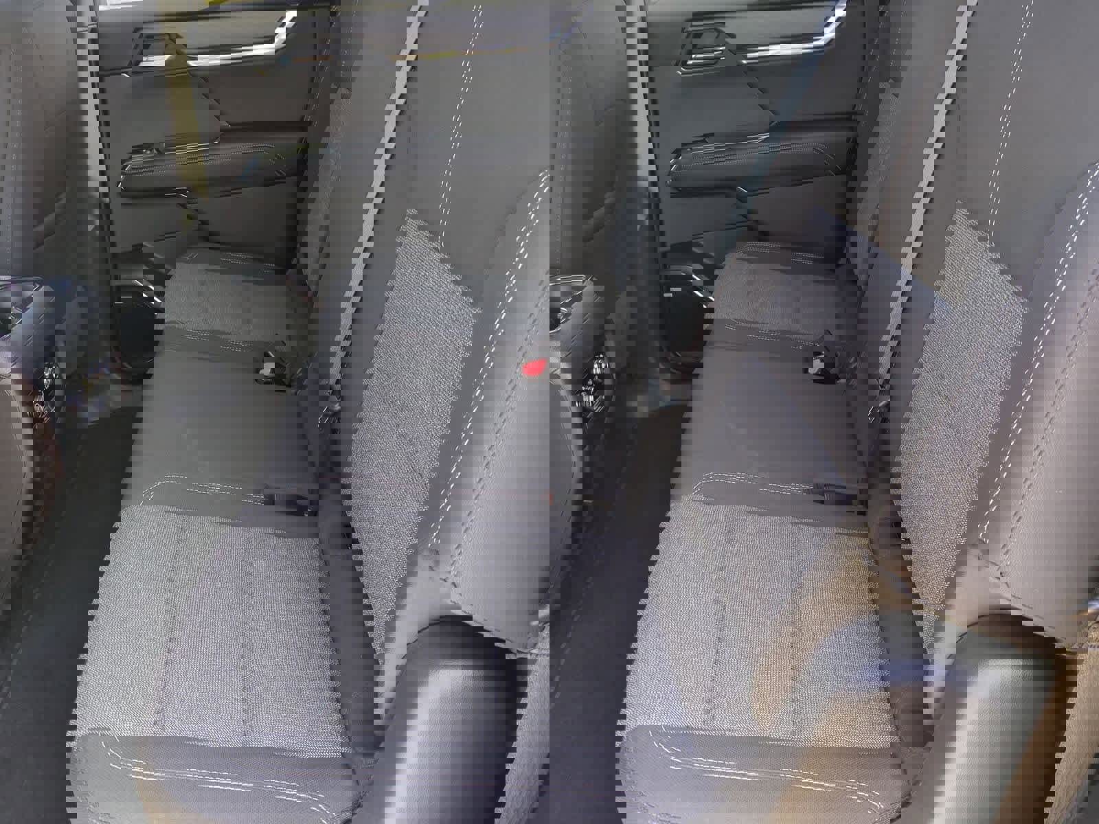 Used 2025 GMC Acadia Elevation image 18