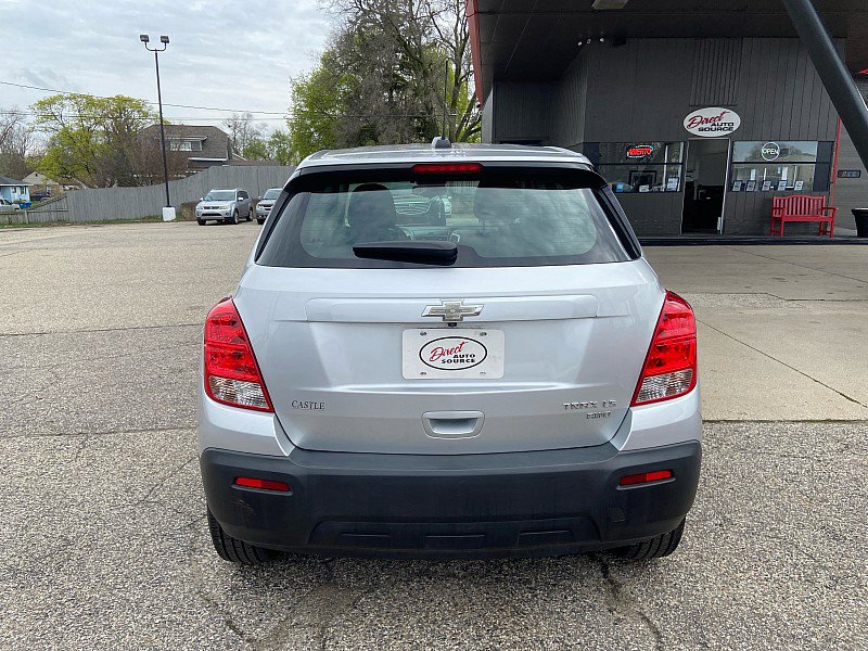 Used 2016 Chevrolet Trax LS AWD/4WD image 3