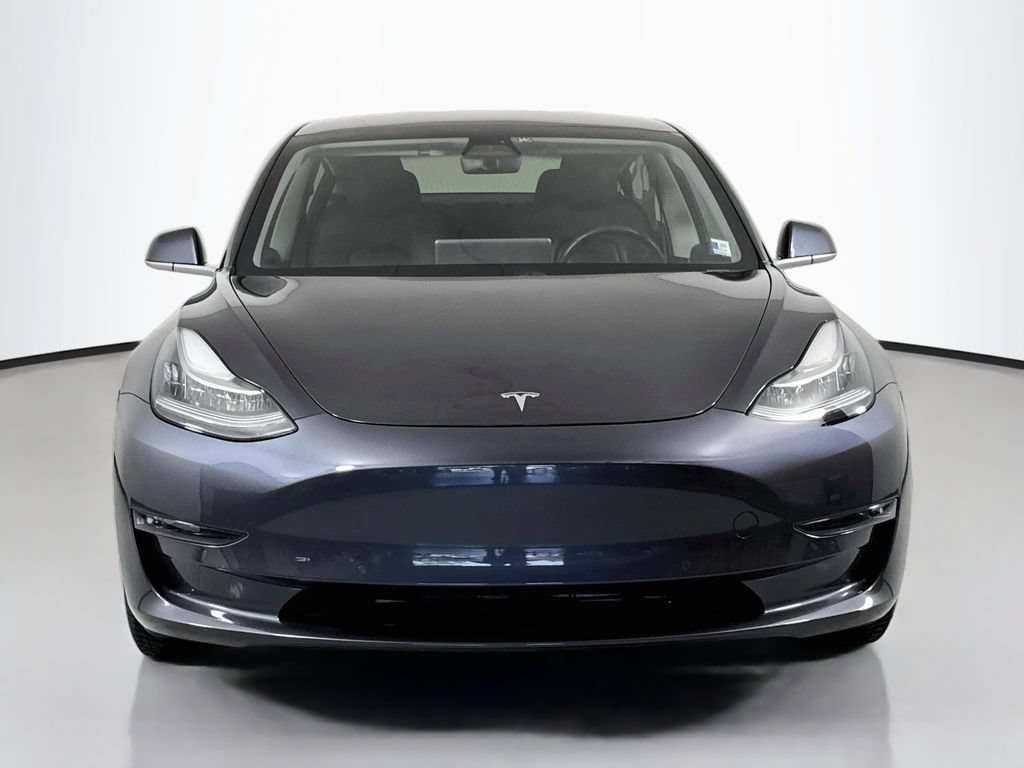 Used 2018 Tesla Model 3 Mid Range RWD image 2