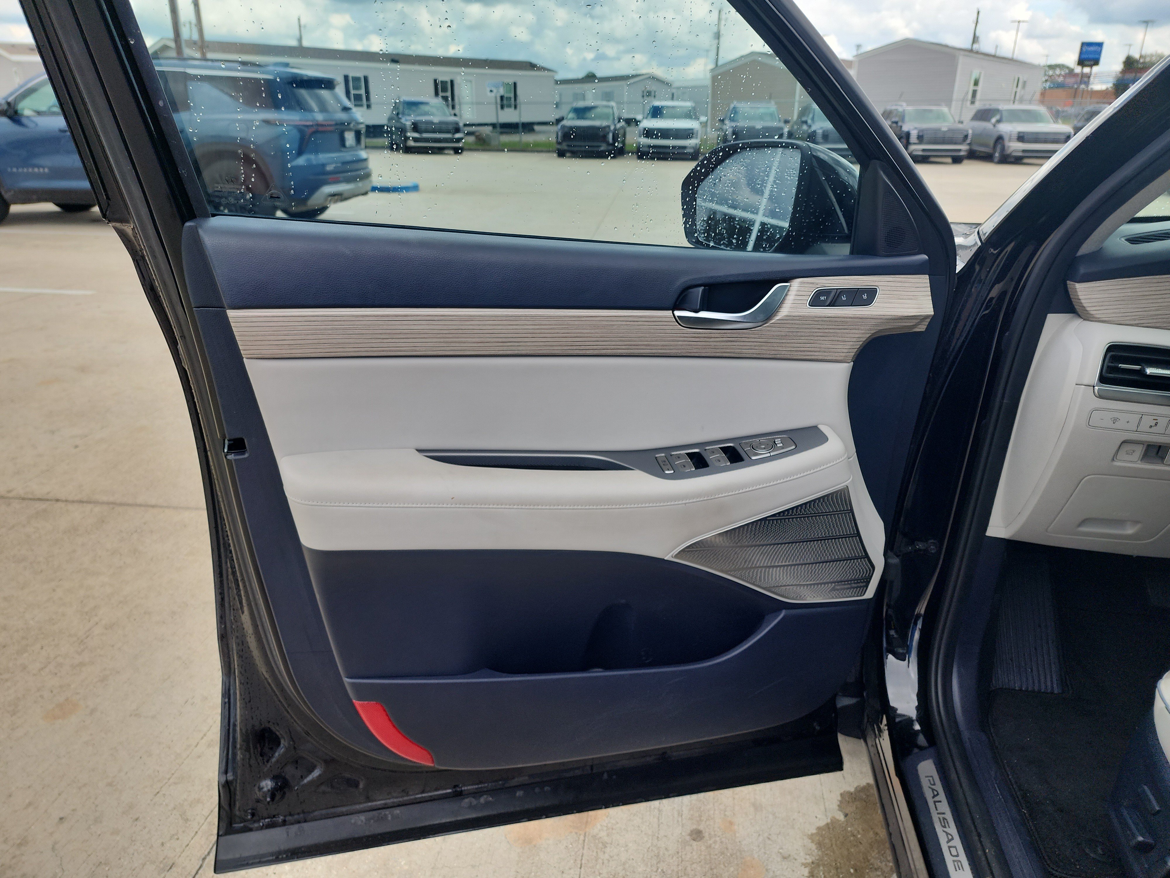 Used 2021 Hyundai Palisade Limited FWD image 19