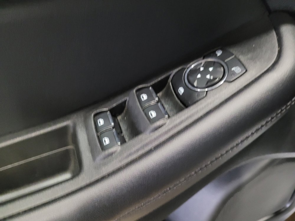 Used 2024 Ford Edge SEL image 27