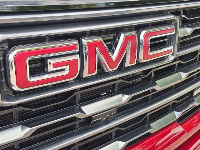 Certified 2026 GMC Sierra 2500 AT4 w/ AT4 Premium Plus Package AWD/4WD image 32