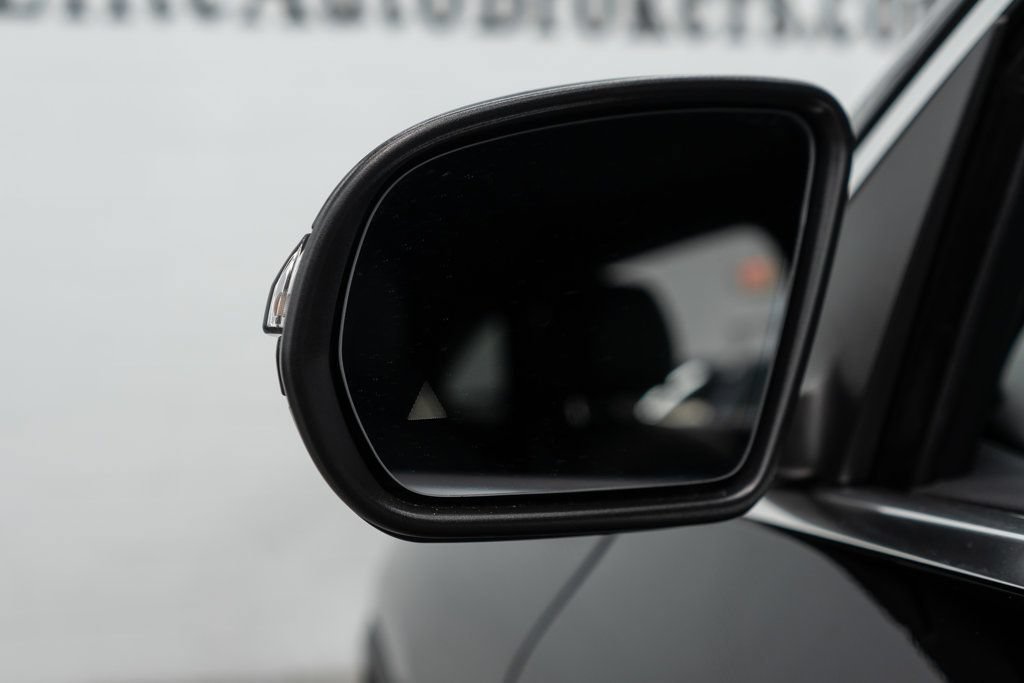 Used 2025 Mercedes-Benz GLA 250 4MATIC w/ Winter Package image 43