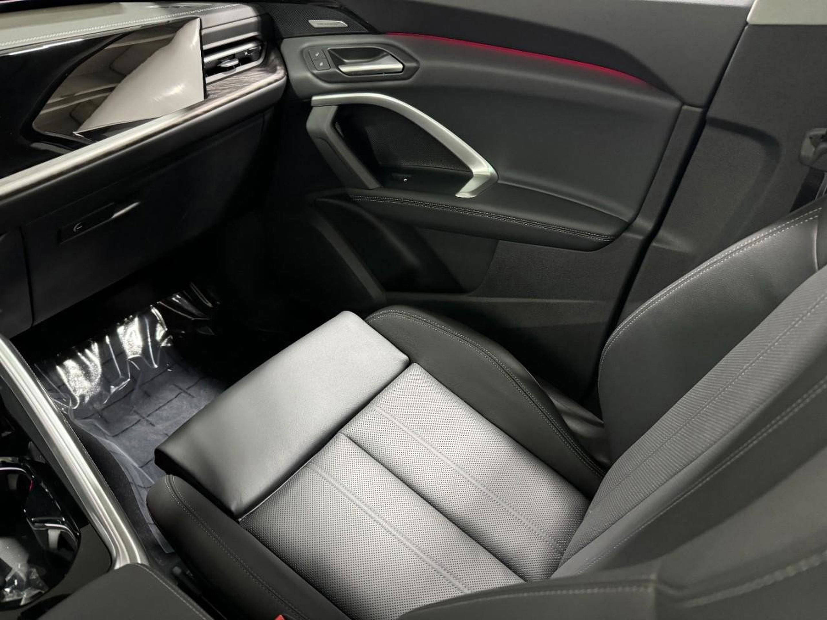 New 2025 Audi Q5 Premium Plus image 16