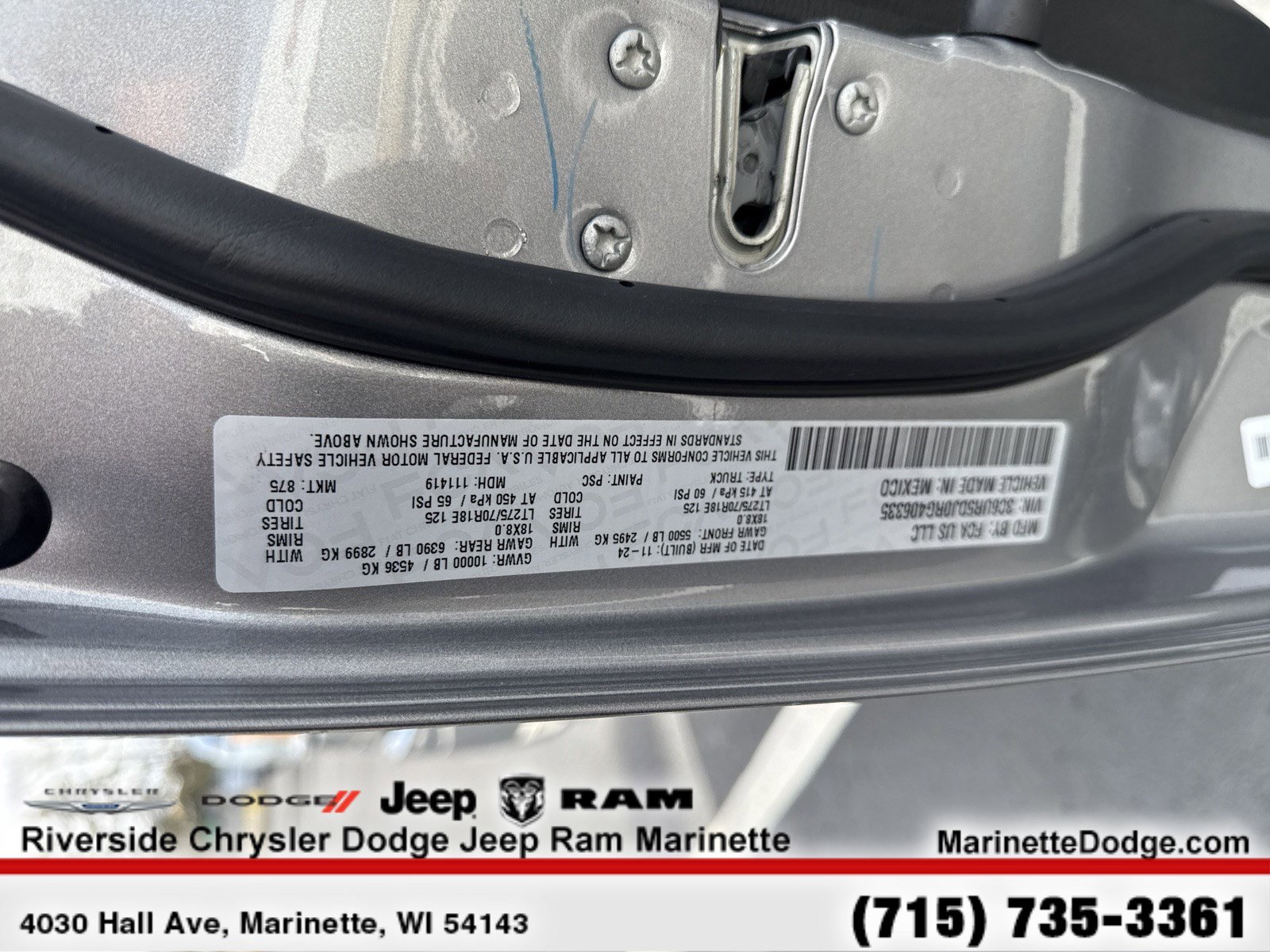 Used 2024 RAM 2500 Big Horn w/ Bed Utility Group image 14