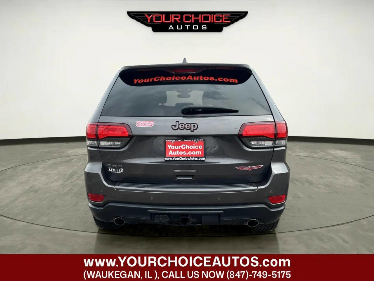 Used 2018 Jeep Grand Cherokee Trailhawk w/ Trailhawk Luxury Group AWD/4WD image 4