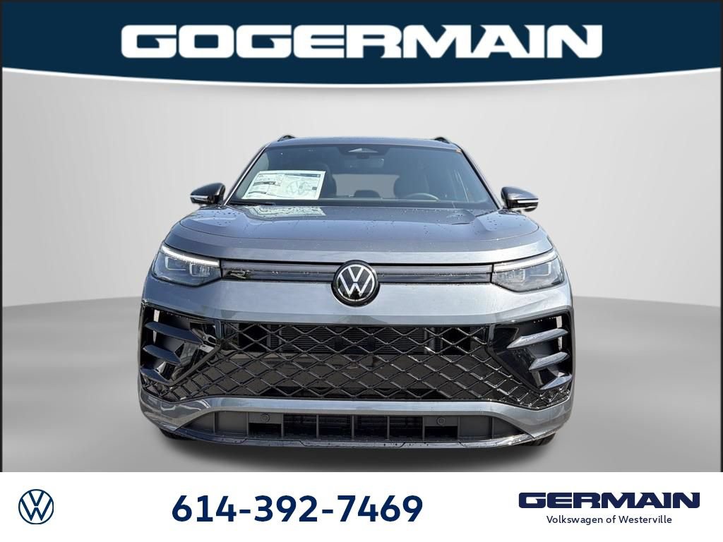 New 2026 Volkswagen Tiguan SE R-Line AWD/4WD image 2