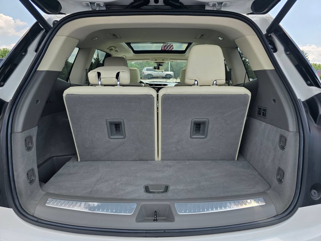 Used 2023 Cadillac XT6 Premium Luxury FWD image 12