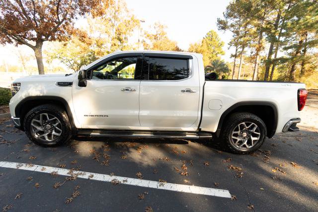Used 2022 GMC Sierra 1500 SLT w/ SLT Convenience Package image 6