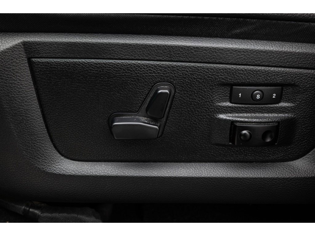 Used 2018 RAM 2500 Laramie w/ Off Road Package AWD/4WD image 15