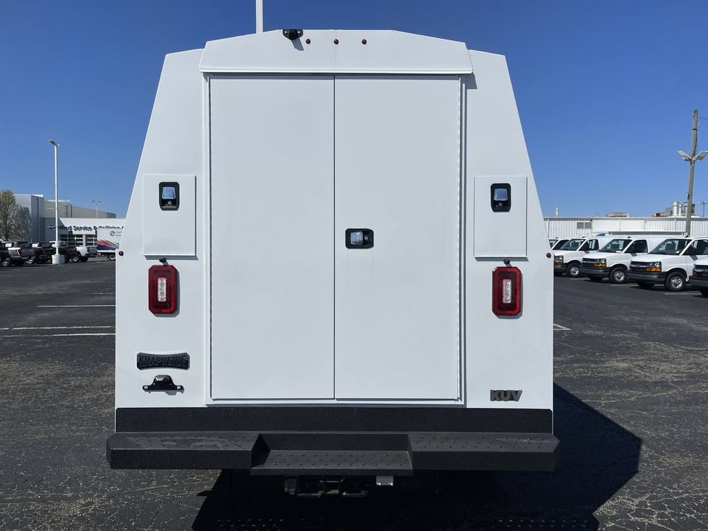 New 2025 Chevrolet Express 3500 w/ Power Convenience Package RWD image 4