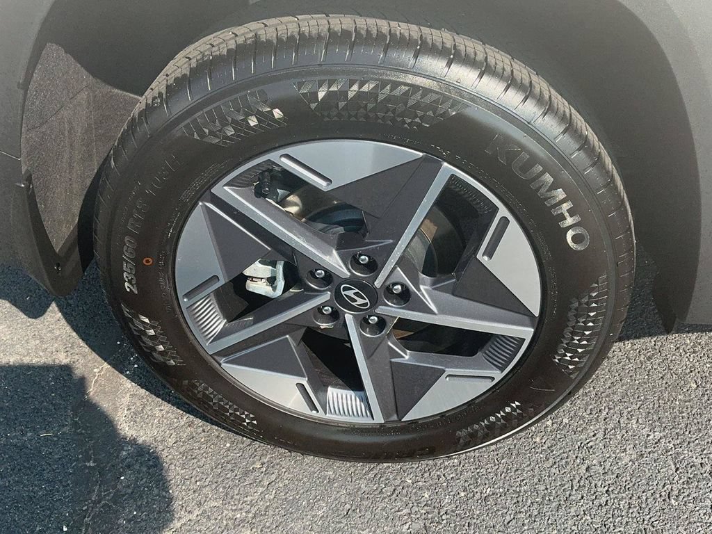 Certified 2026 Hyundai Tucson SEL Plus AWD/4WD image 5