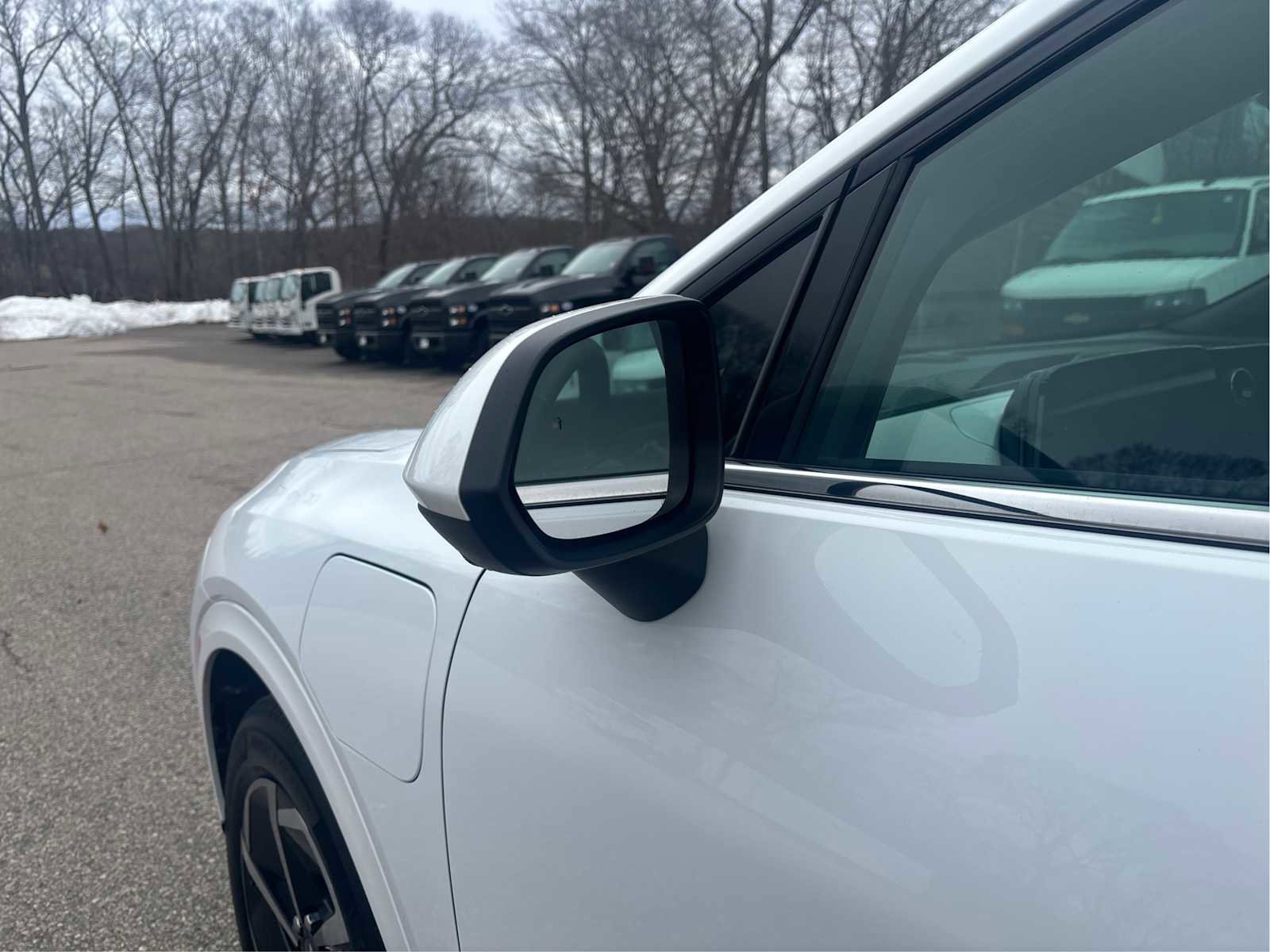 Certified 2025 Chevrolet Equinox EV LT image 25