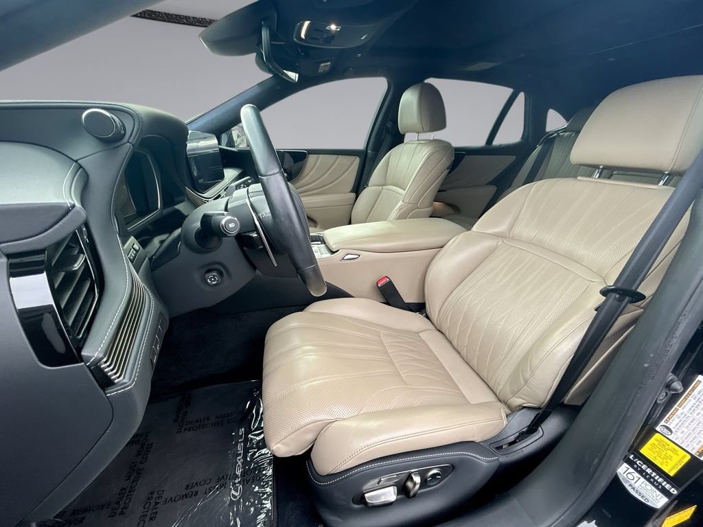 Used 2022 Lexus LS 500 w/ Interior Upgrade Package RWD image 28