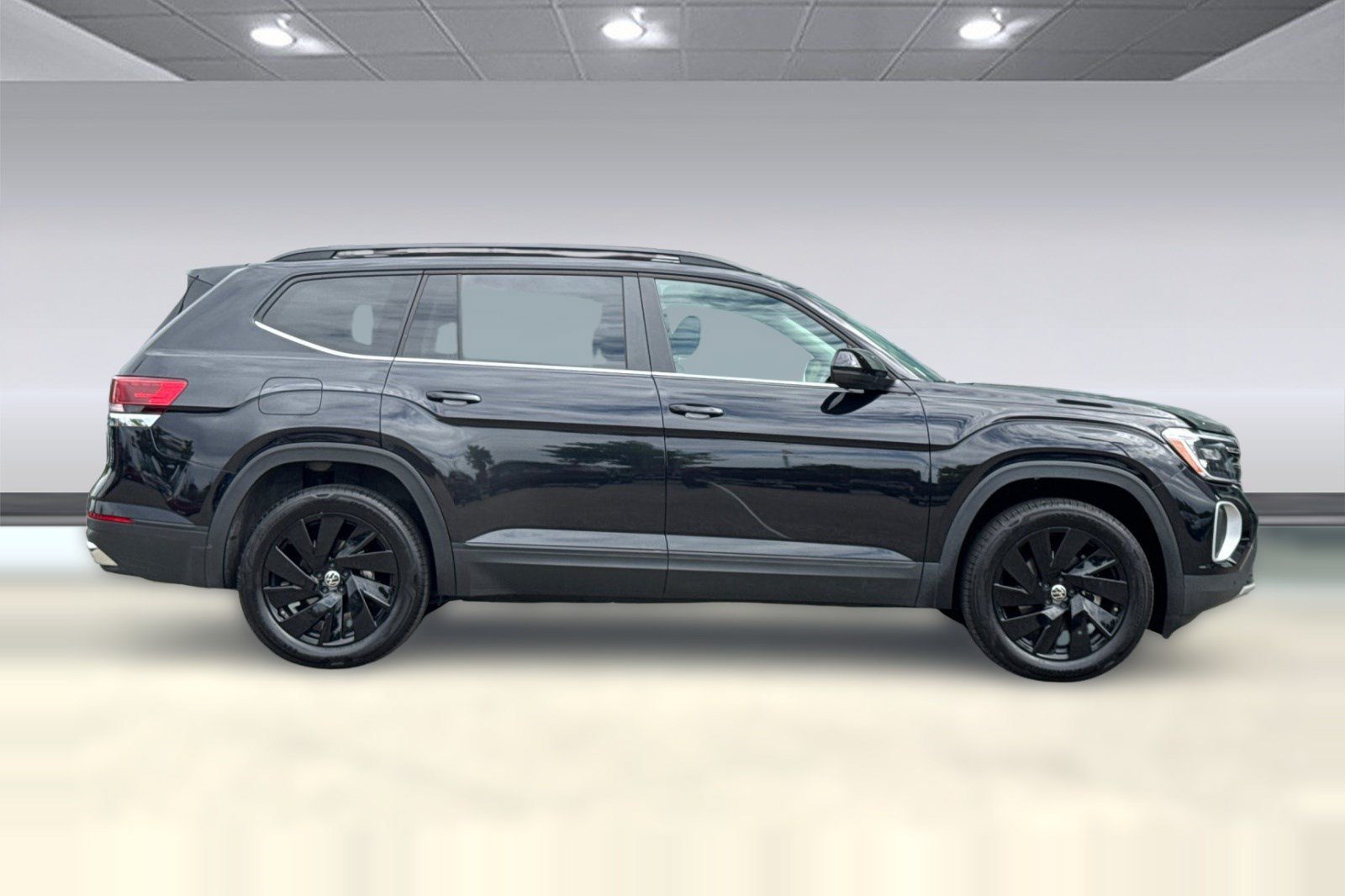 Used 2026 Volkswagen Atlas SE AWD/4WD image 8
