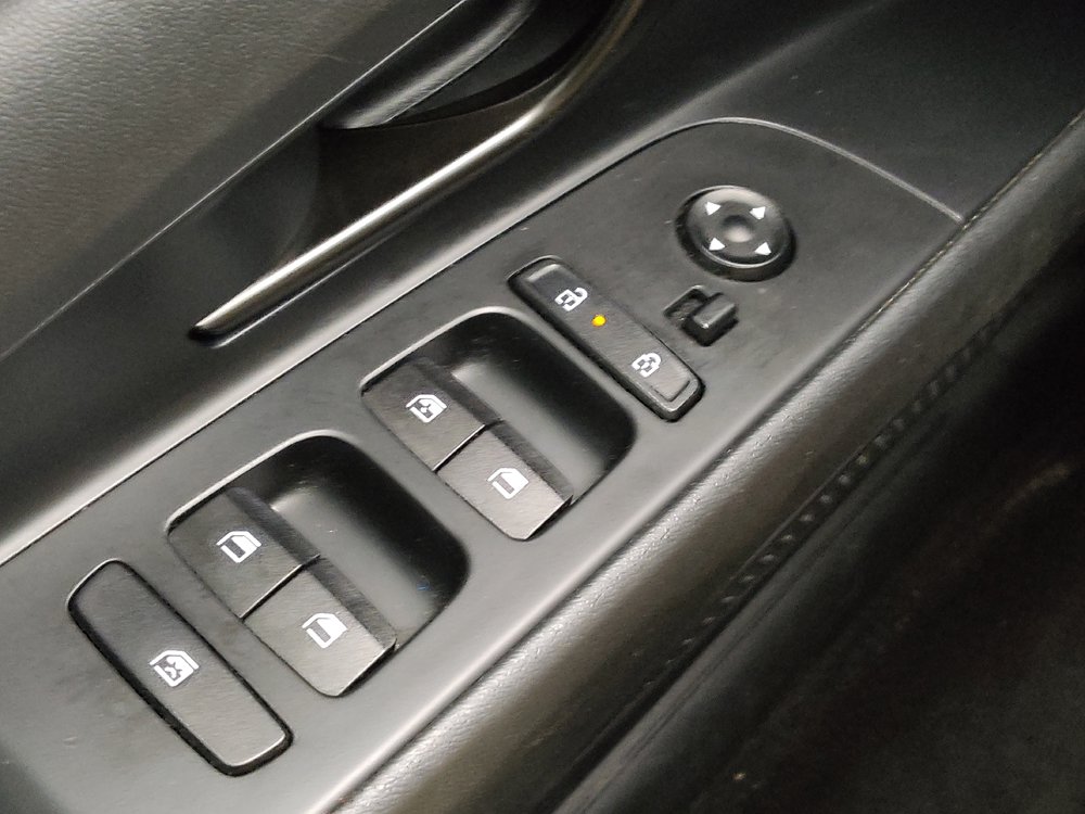 Used 2025 Hyundai Elantra Sport FWD image 27