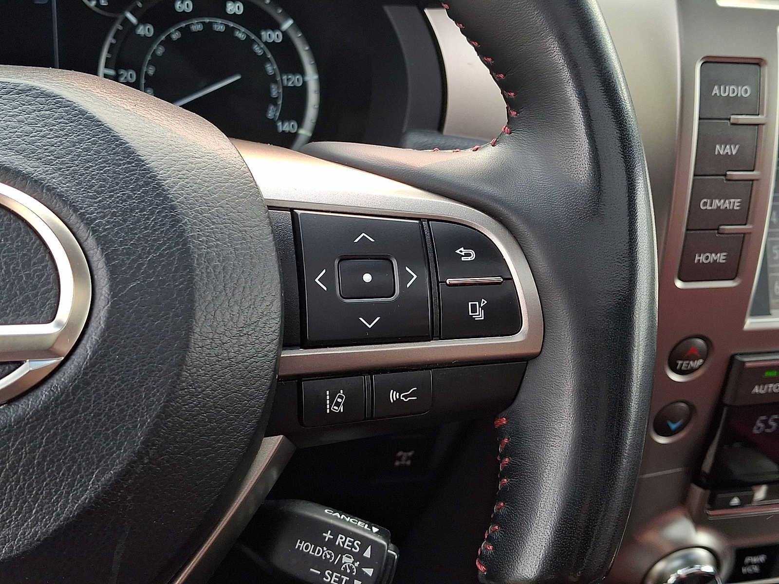 Used 2021 Lexus GX 460 Premium w/ Premium Package AWD/4WD image 24