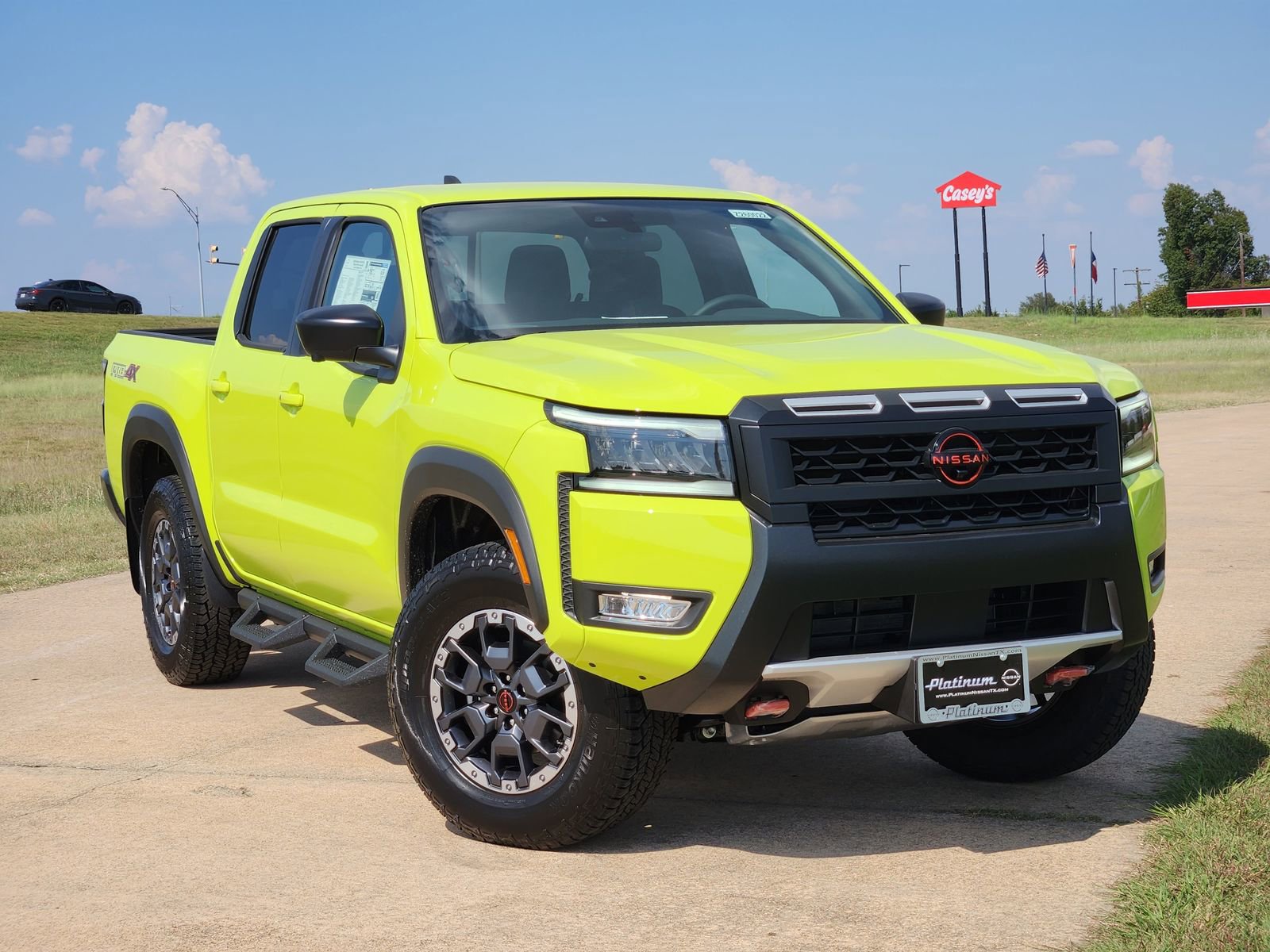 New 2026 Nissan Frontier PRO-4X w/ Pro-4x Convenience Package image 6