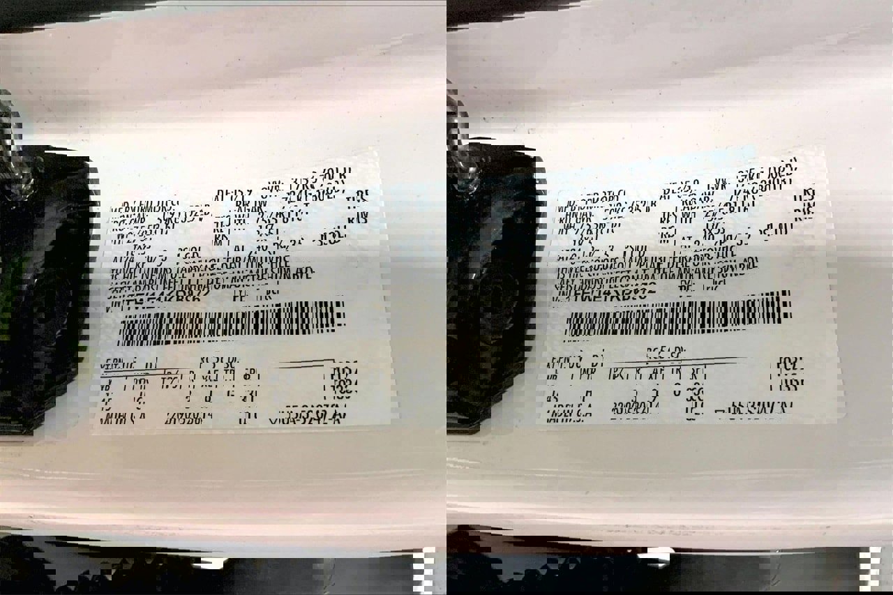 Used 2019 Ford F150 Lariat w/ Equipment Group 502A Luxury image 8